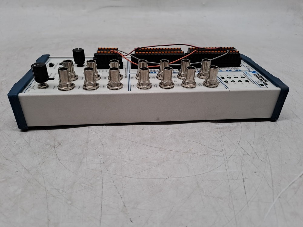 NATIONAL INSTRUMENTS BNC-2121 Terminal Block