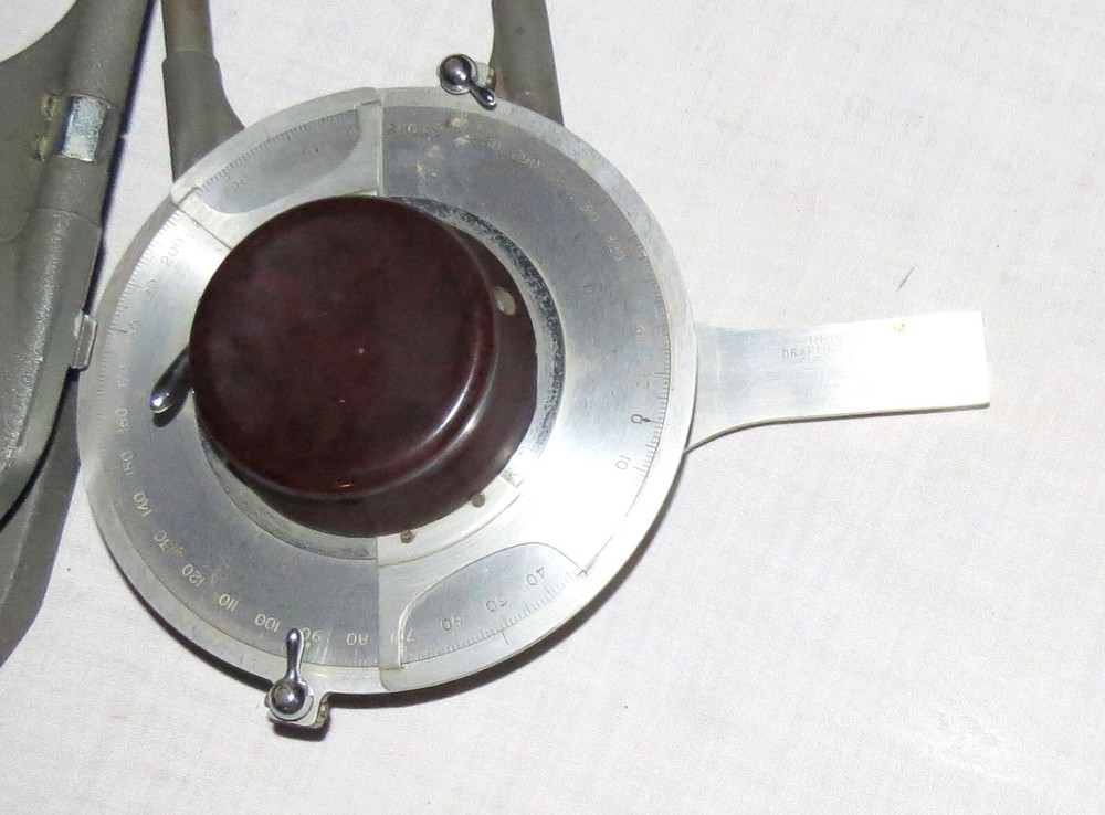 Universal Drafting Machine Model 77