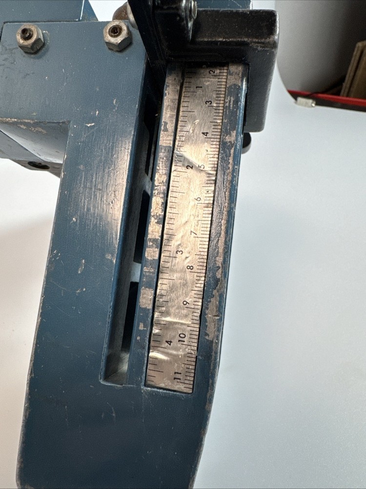 Tridon AT-109 Laminate Cutter Taiwan USED