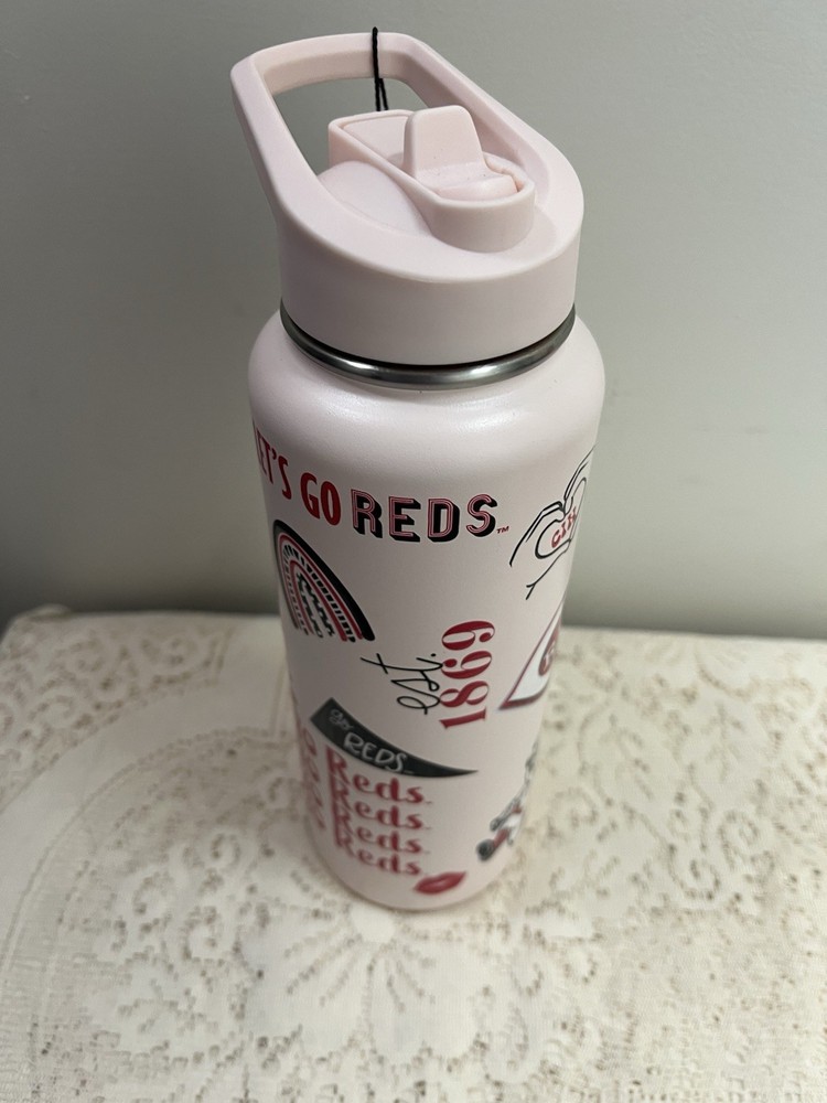 Brand New 34oz Cincinnati Reds Quencher.