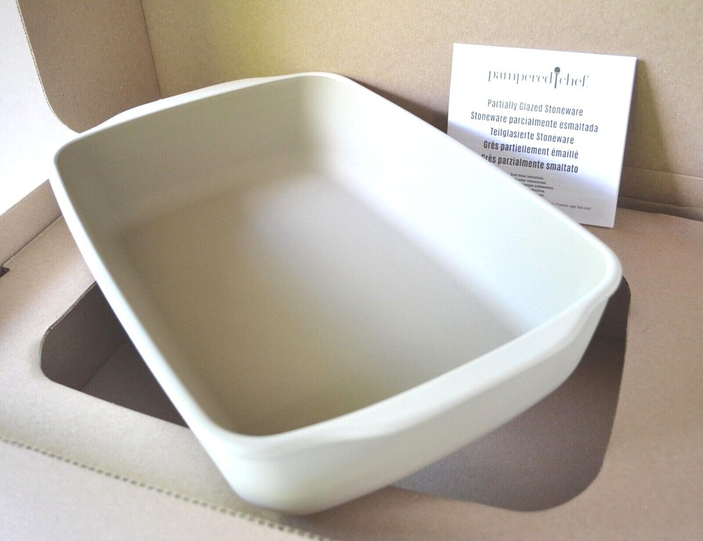 Pampered Chef ~ NEW~ STONE RECTANGULAR BAKER & TRAY 9" x 13" Glazed / Unglazed