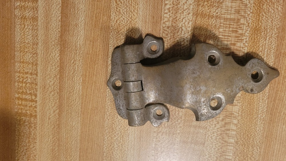 Antique hinge