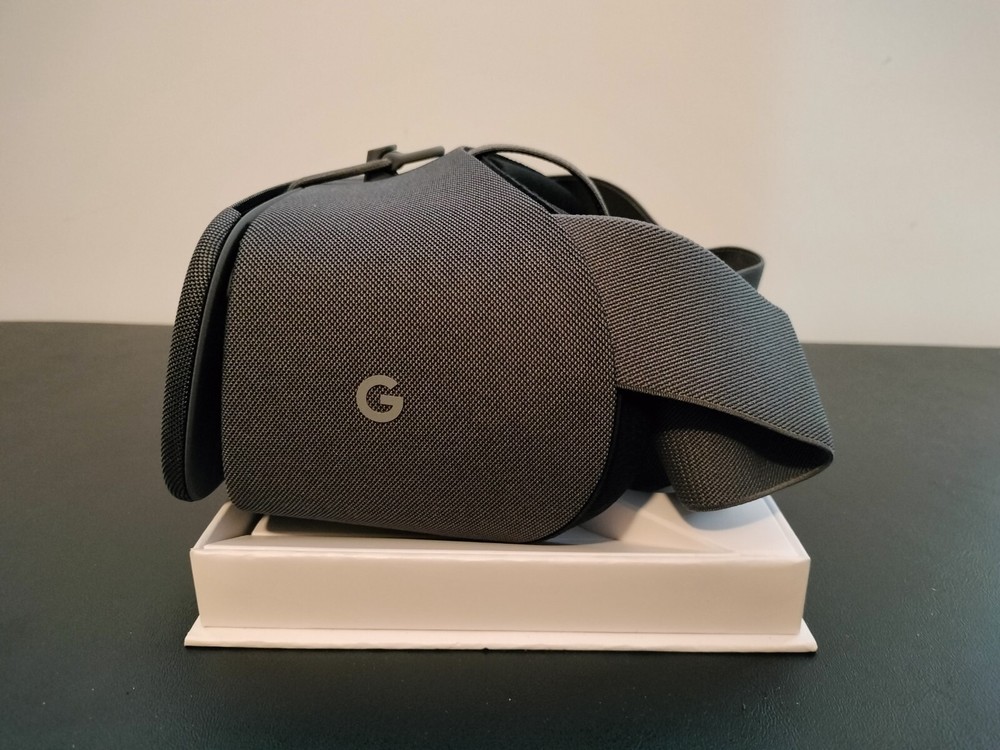 Google Daydream View Charcoal - Headset Only