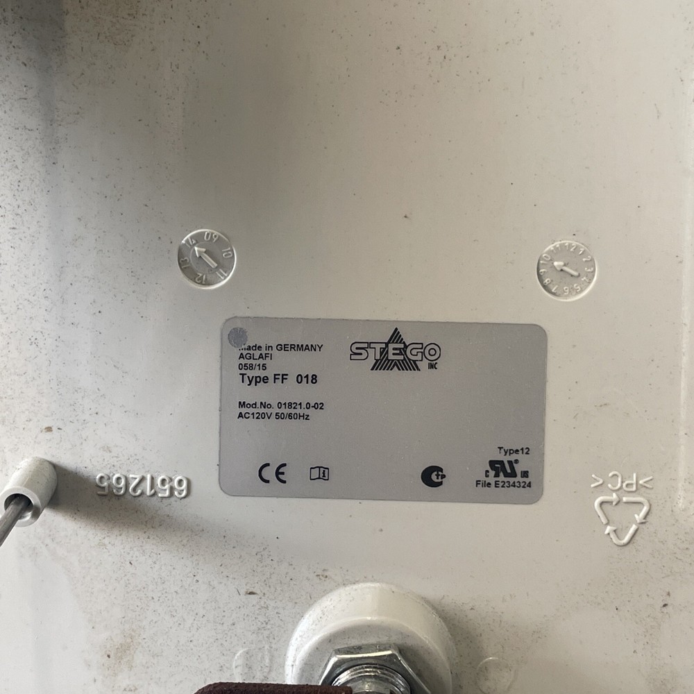 Stego FF018 UV Resistant Plastic Filter Fan Missing Filter Foam used