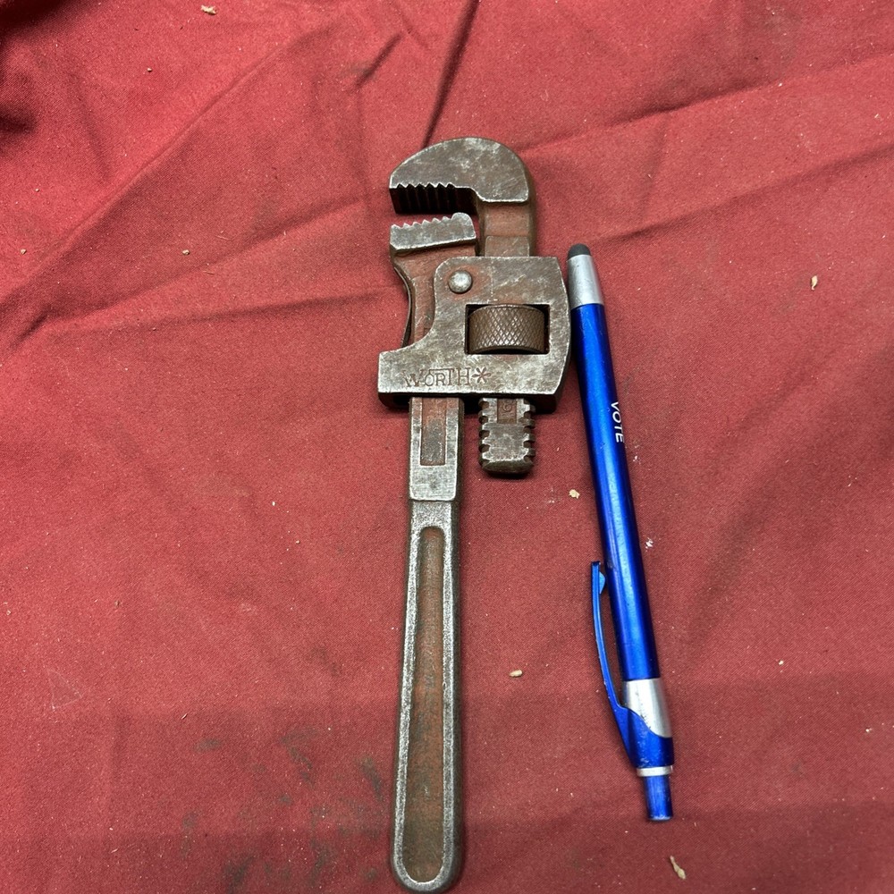 Vintage Worth 8” Pipe Wrench