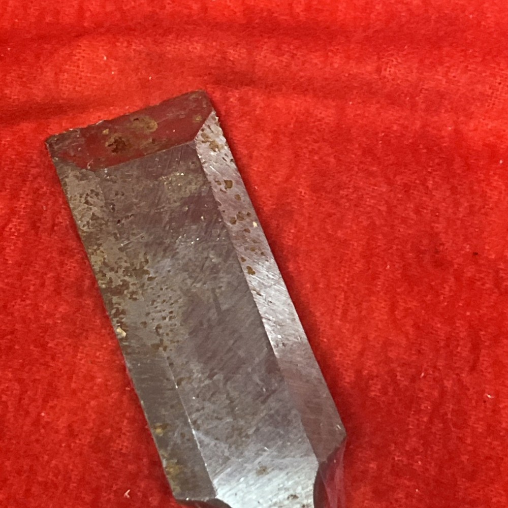 (UNBRANDED) WOOD CHISEL 1" CLEAR YELLOW/BLACK HANDLE (k35)
