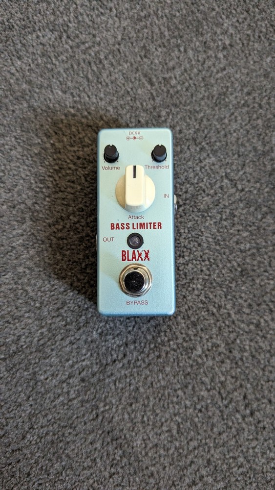 Stagg Blaxx Bass Limiter.. Controls Volume, Threshold, And Attack.