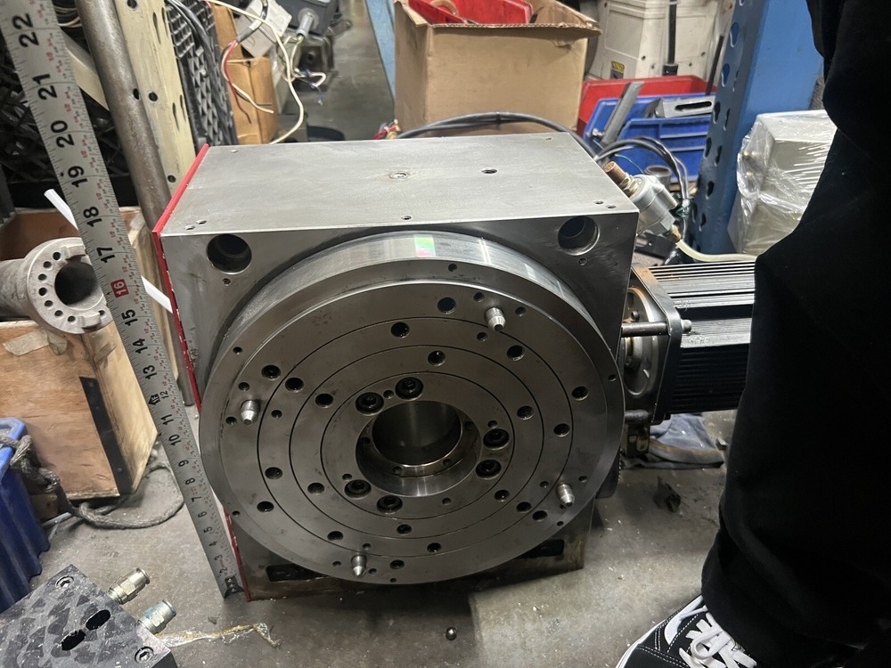 Working Rotary Table Haas