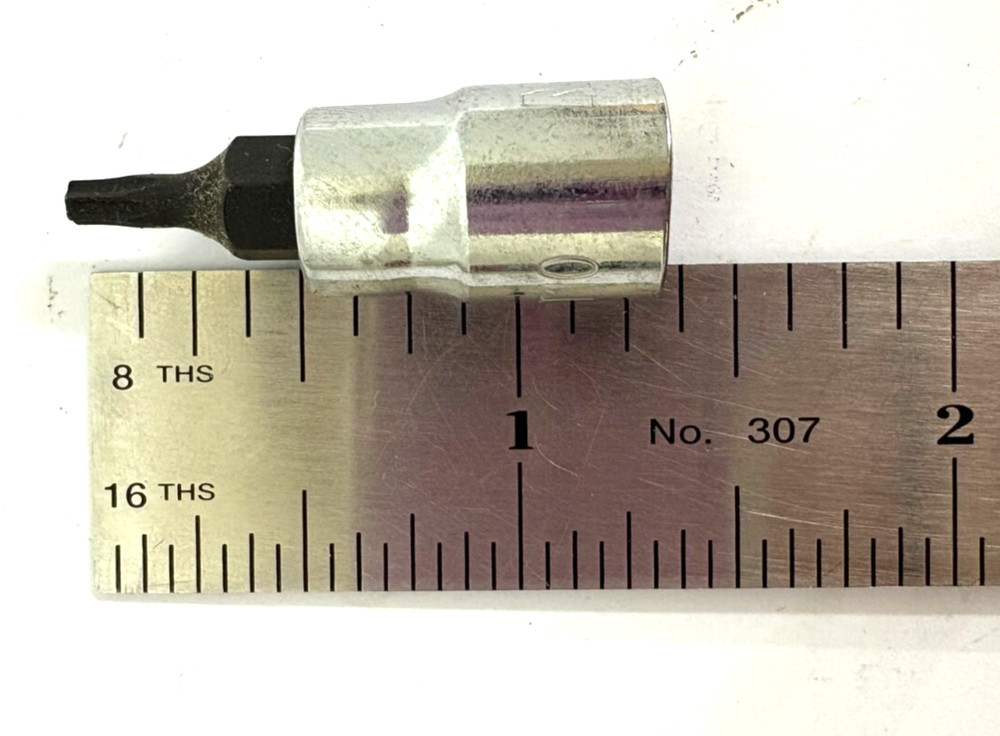 1/4" DRIVE SD-10 STAR BIT SOCKET MIT 1335
