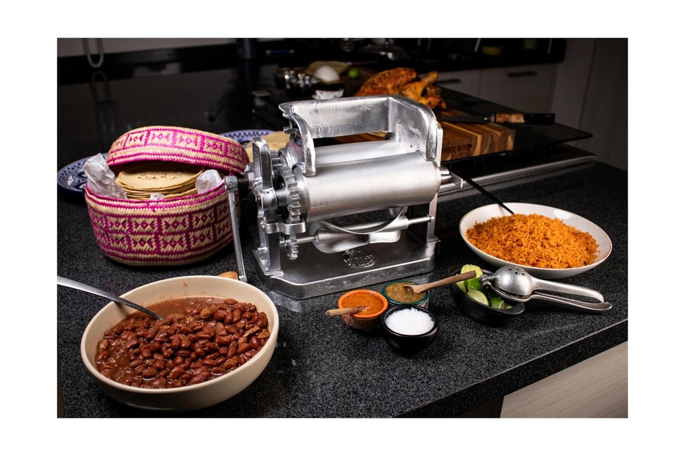Corn Tortilla Maker Kit – Easy One-Handed Operation, Quick-Release Clamp,