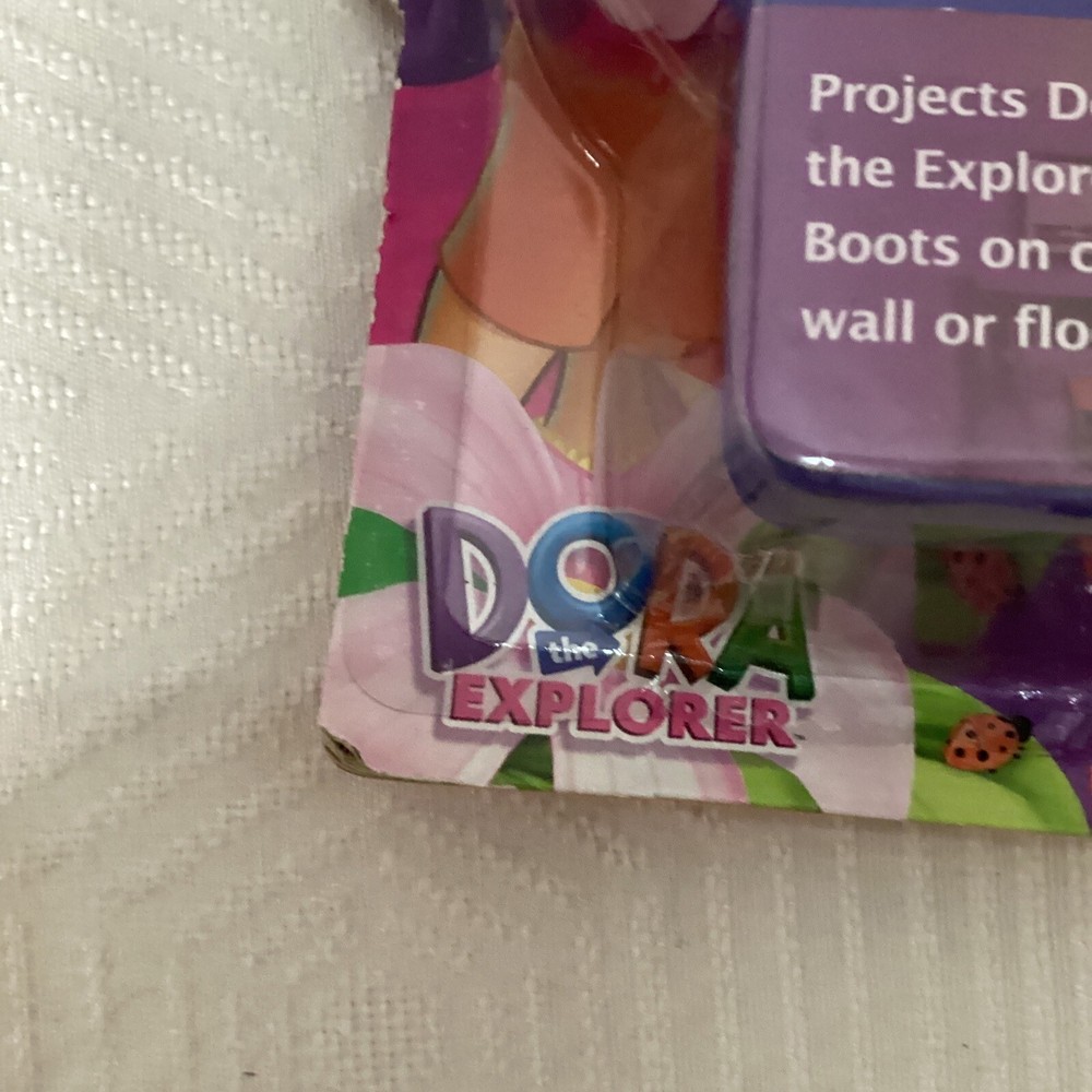 Dora The Explorer Projectables Night Light NIP Light Sensing 3-Ft Projection