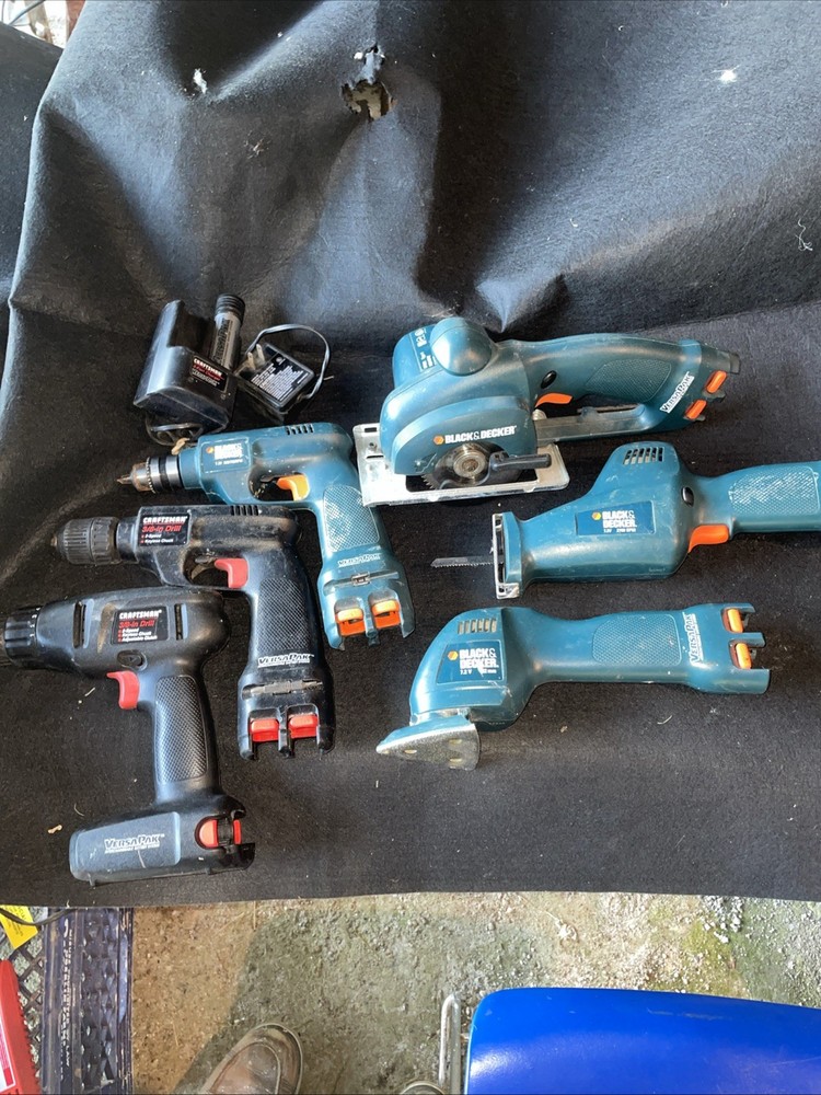 Black & Decker And Craftsman VersaPak  6 Piece Tool Lot