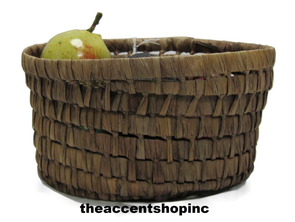 TAG Chestnut Round Maize Basket, Small (740017)