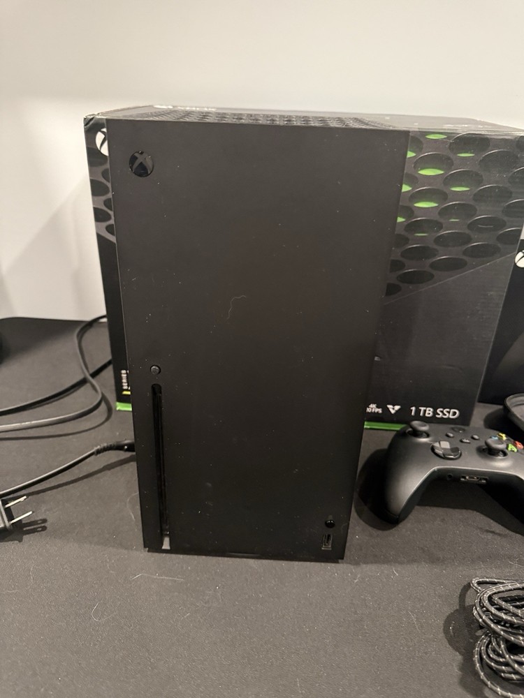 Xbox Series X Console Bundle with Elite SERIES 2 Controller and Wireless Headset