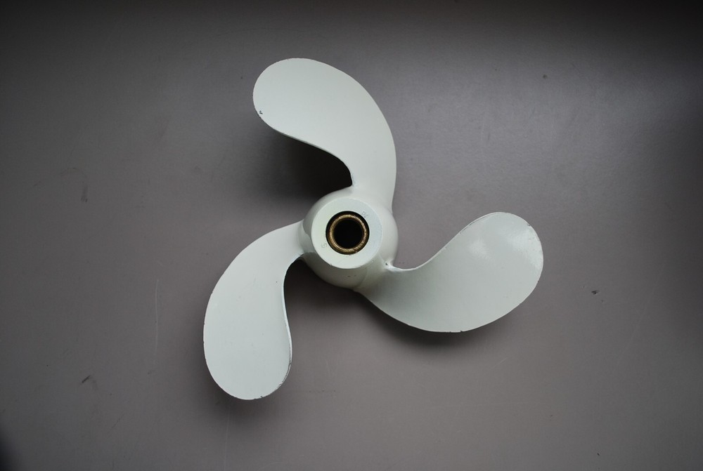 592038 GALE 15HP PROP
