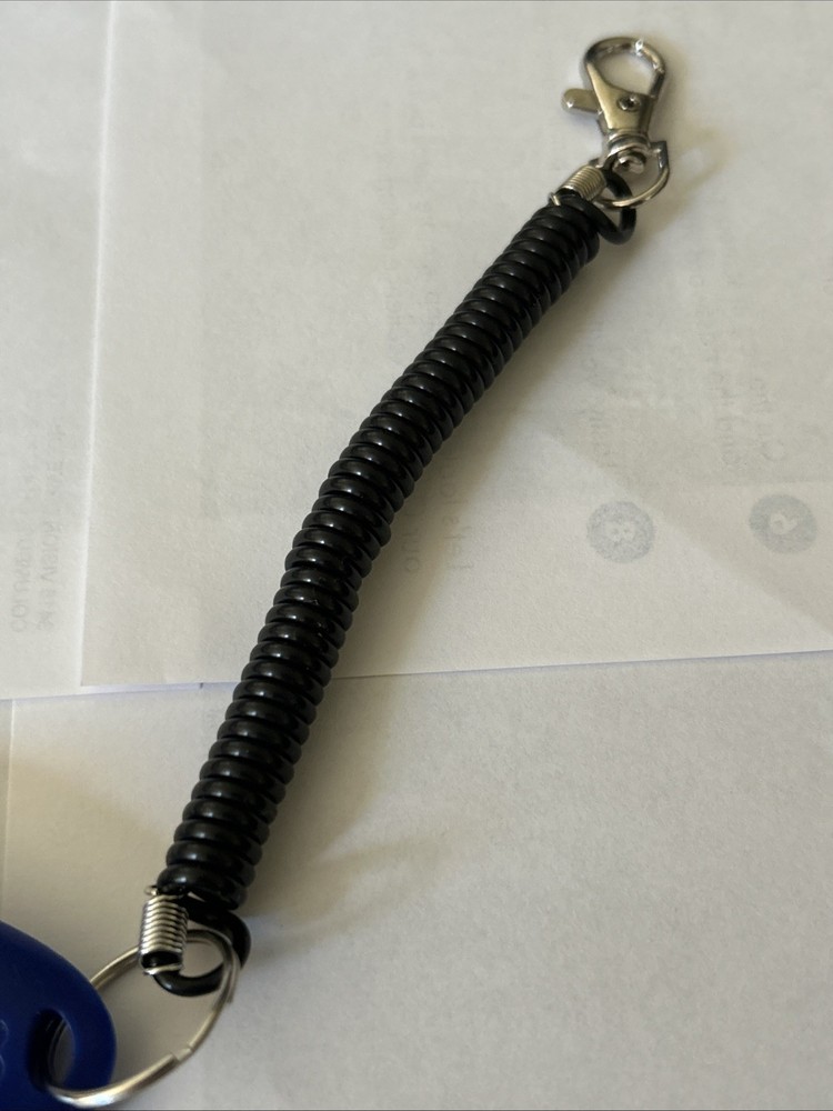 Pet Training Clicker with Wrist Strap Dog Training Accessory in Blue