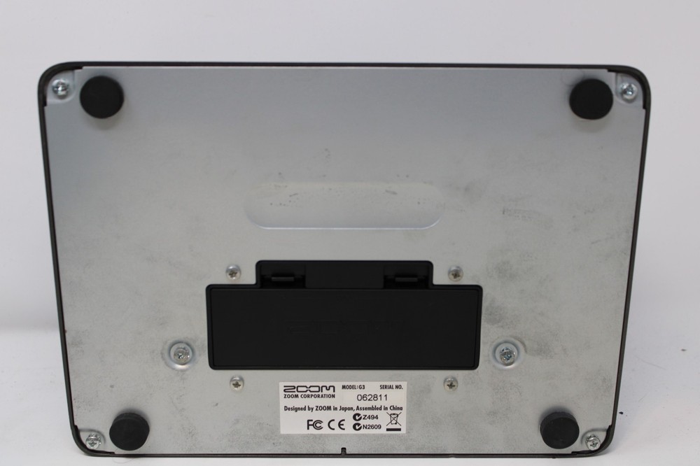 Zoom G3 - Guitar Effects and Amp Simulator Unit Only