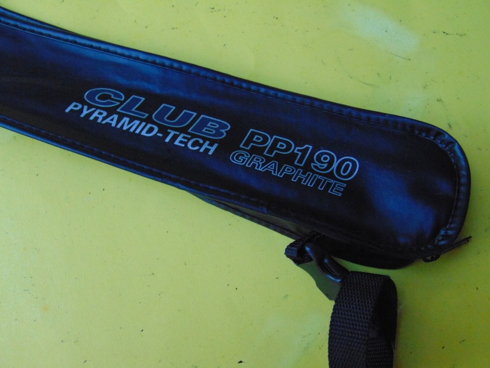 HEAD Club PP190 Pyramid-Tech Graphite Squash Racquet with Carry Case