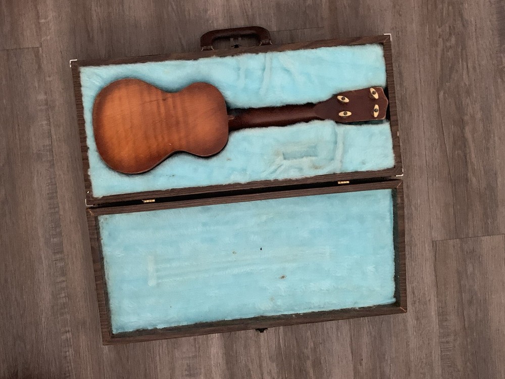 Vintage True Tone Ukulele