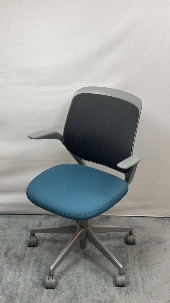 Steelcase Cobi Chair (Blue)