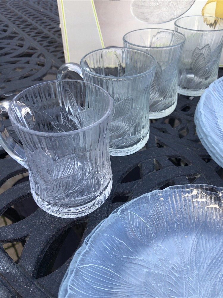 16 pc ARCOROC Canterbury/ Magnolia/ Crocus Dinnerware serves 4