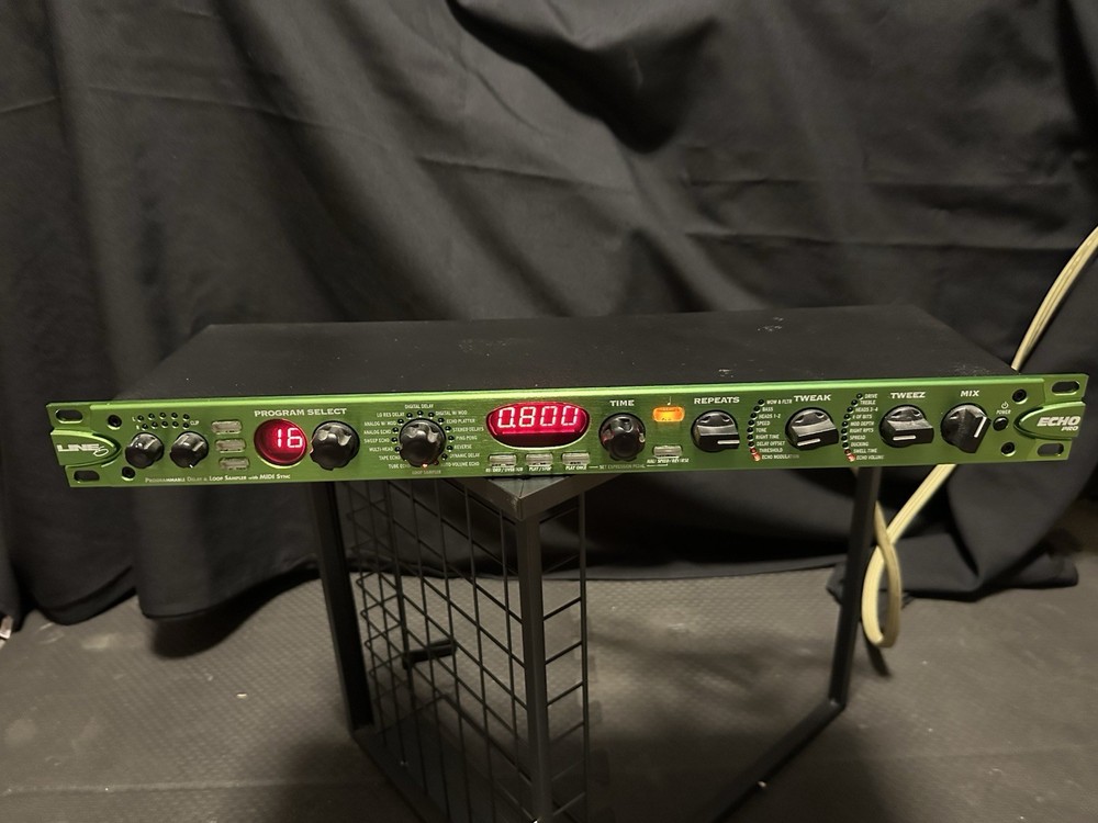 Line 6 Echo Pro - Stereo Delay & Looper Rackmount Unit