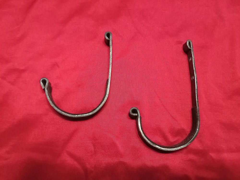 Double Barrel Gun Hooks with Felt Lining (Pair)