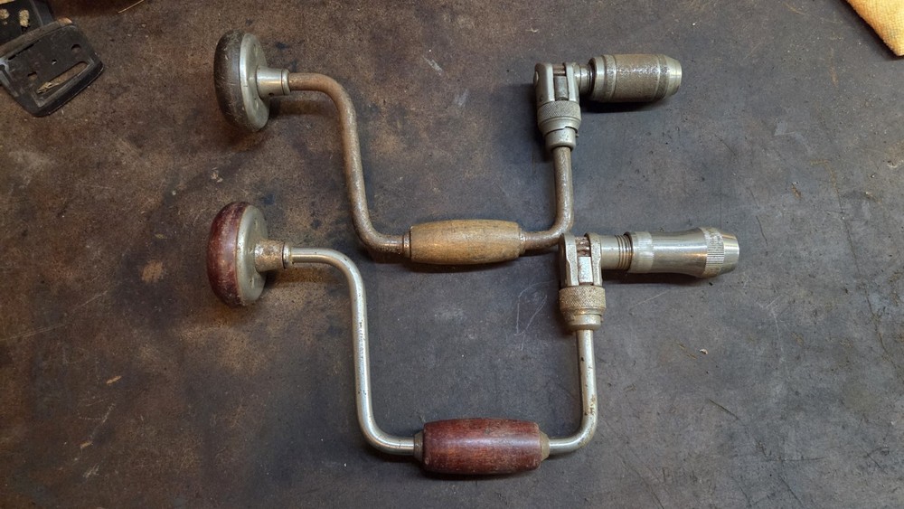 2 Vintage Ratcheting Bit Braces  Woodworking Tool