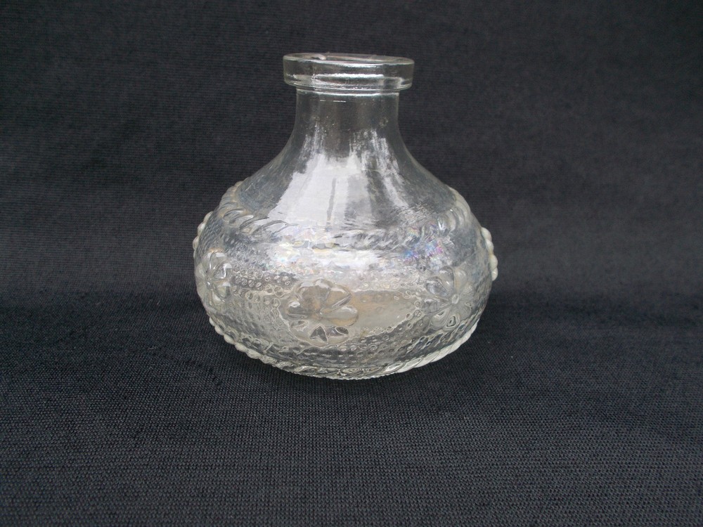 Antique Embossed Daisy Pattern Inkwell/Perfume Glass Bottle
