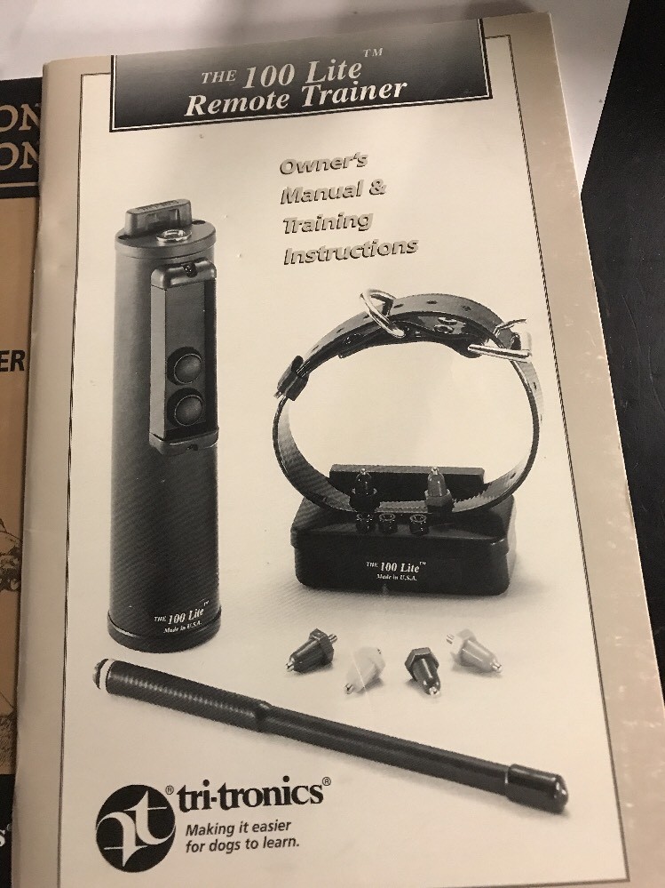 Tri-Tronics 100 Lite remote dor training system w/ bark trainer, case, charger++