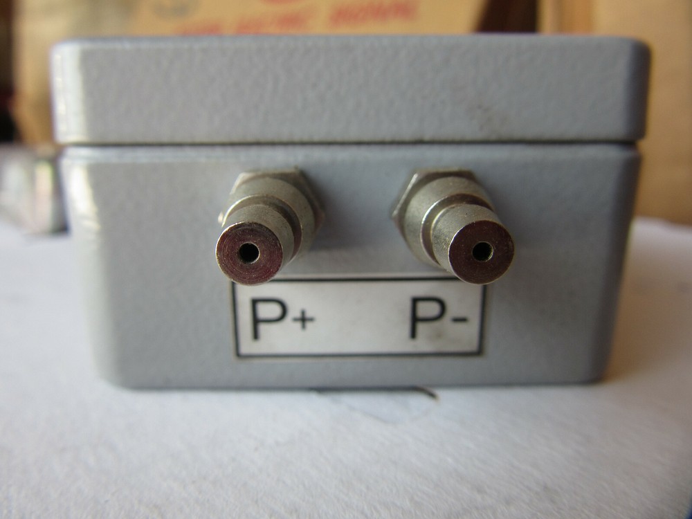 Kalinsky Type DS2-010 Pressure Transmitter 0-50 mBar Very Good Condition