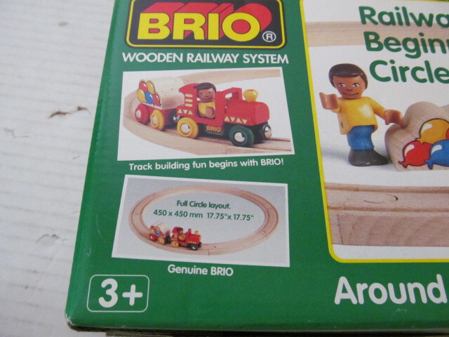 Brio Railway Parade Beginner Circle Set with Poseable Engineer, 33011