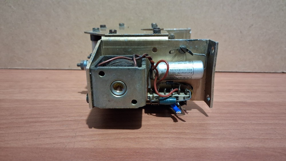 24v SWITCH - - RF AMPLIFIER ANTENNA TUNER