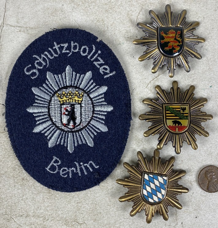 Vintage Patch & Pins Schutzpolizel Berlin