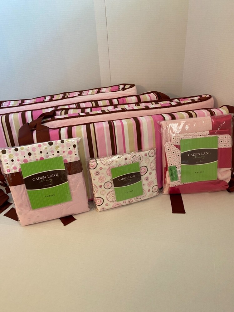 Caden Lane Classic Collection Cassie Crib Bedding Set