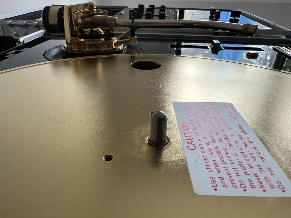 TECHNICS SL-1200 LTD Limited Gold Edition (open box)