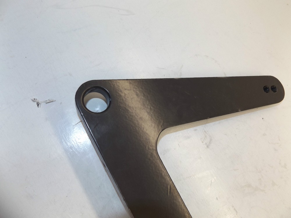 VOLVO HINGE 43853357