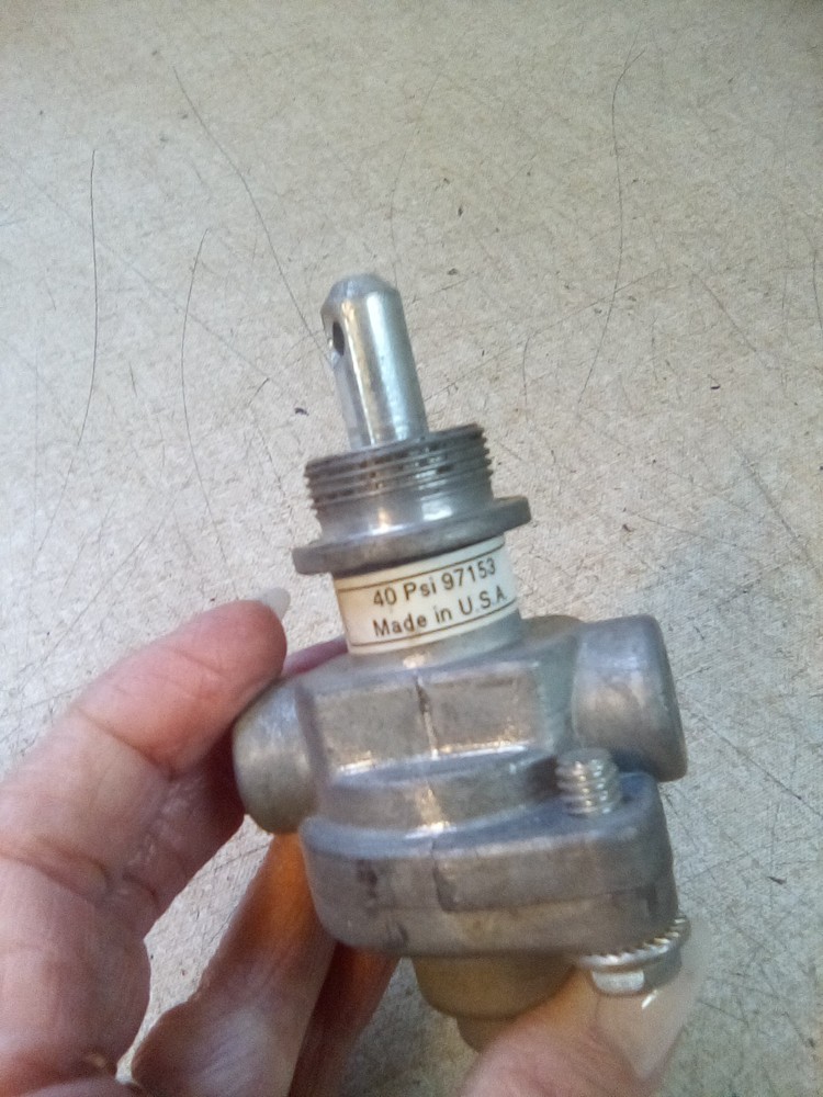 Bendix Air Valve 97153