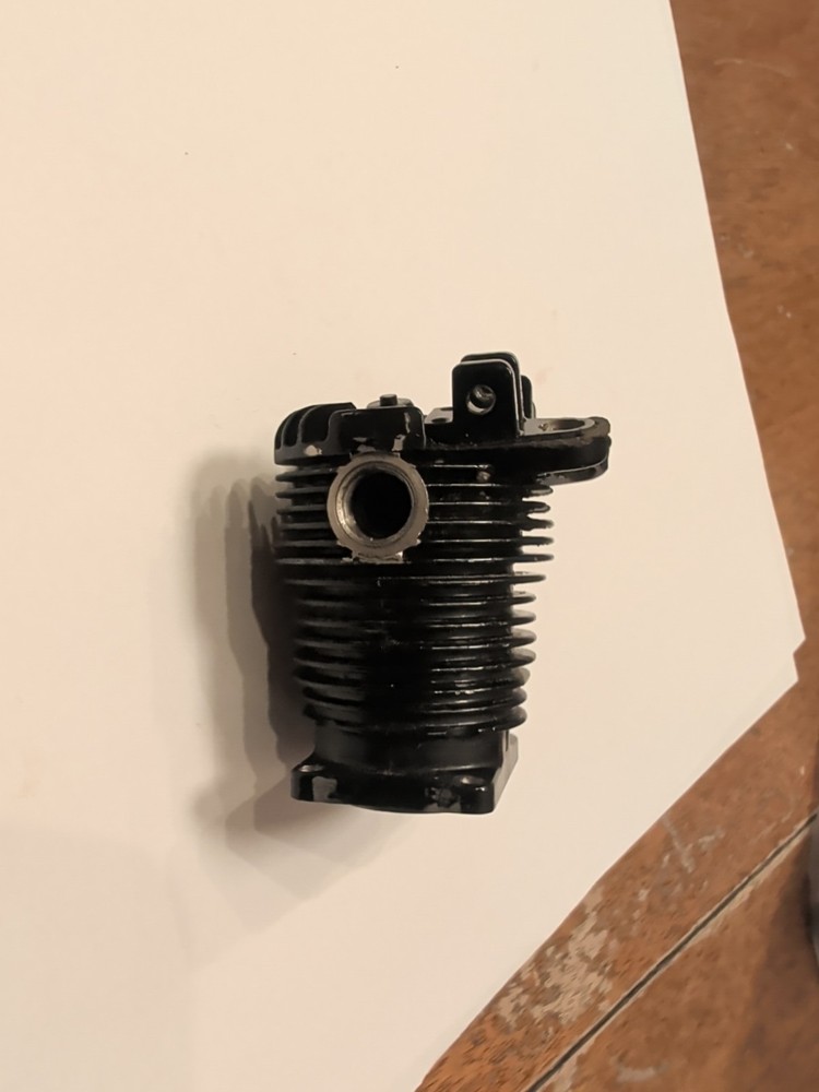 Saito FA 56 Cylinder Head. Valve Assembly
