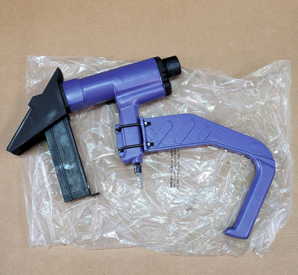 CENTRAL PNEUMATIC MODEL 90399 FLOOR STAPLER WITH HAMMER AND CASE