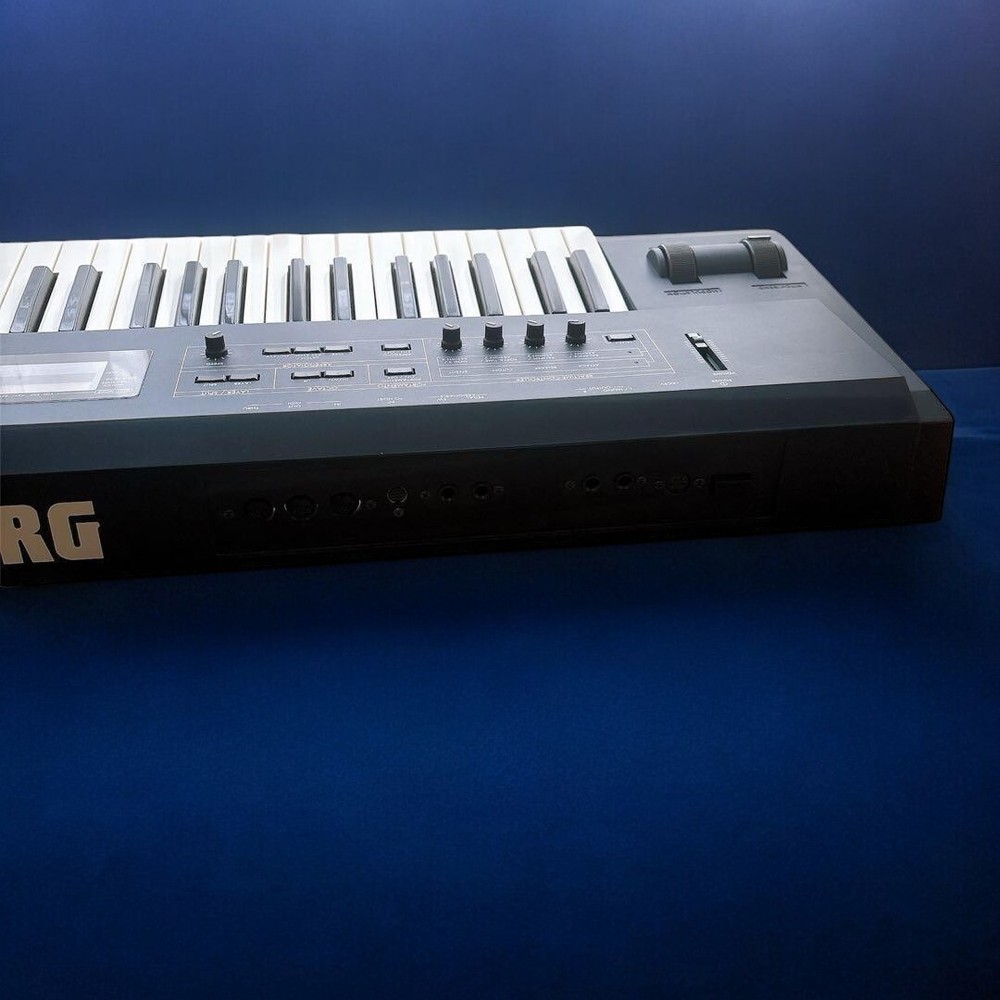 Korg N5 61-Key Synthesizer Expanded Performance Keyboard Black Tested