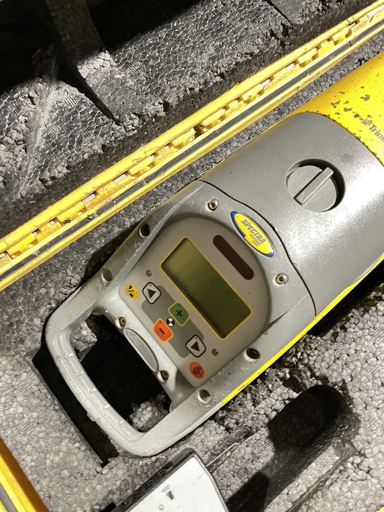 Spectra Trimble DG511 Precision Pipe Laser Kit (SHIPS NEXT DAY)