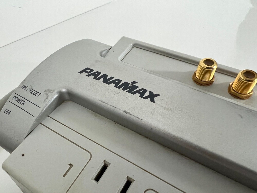 Panamax PM8-EX Power Line Conditioner 8 Outlet Surge Protector