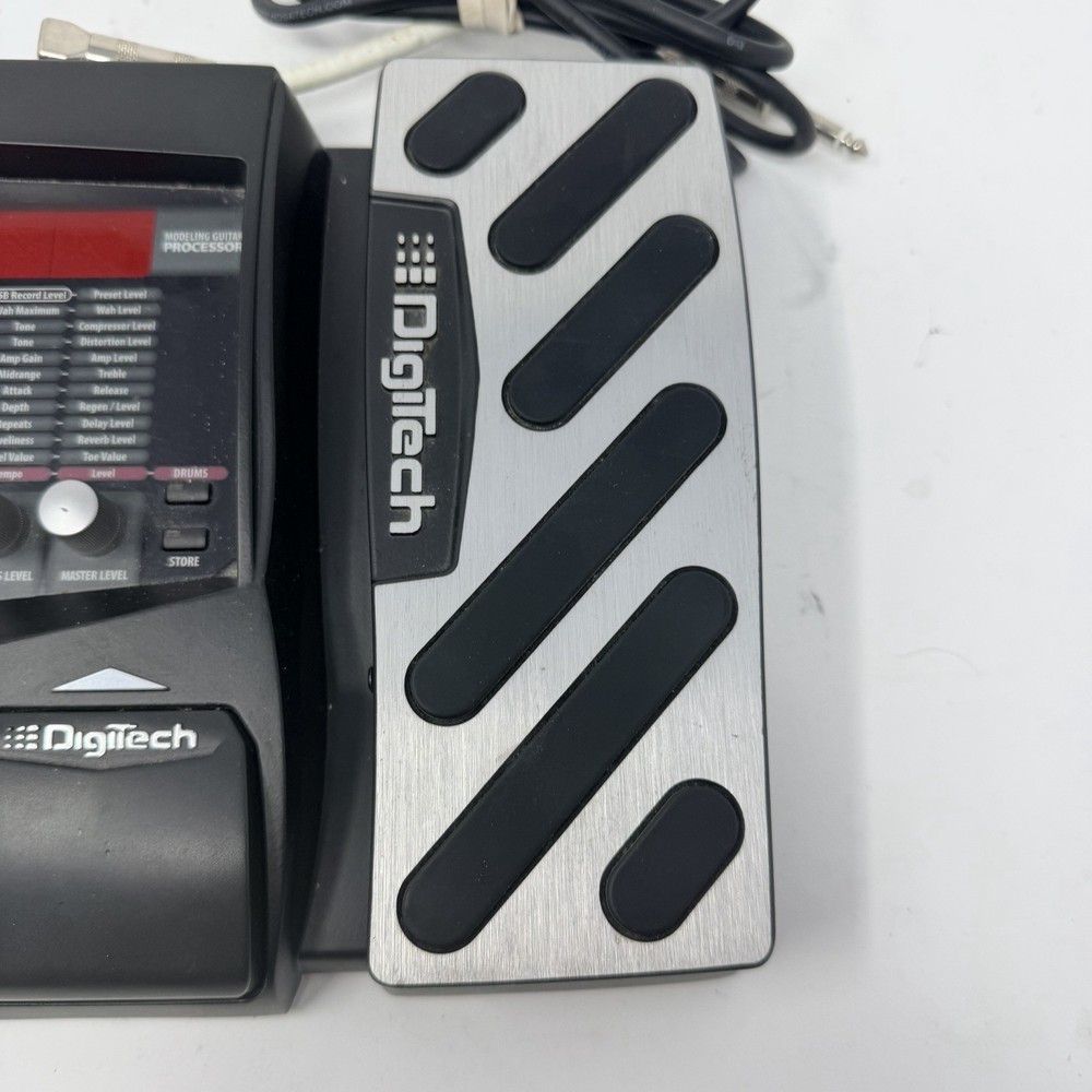 DigiTech RP255V Modeling Guitar Processor & USB Recording Interface Only