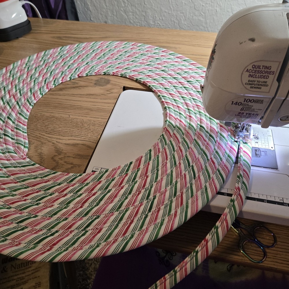Hoilday Jellyroll Wreath