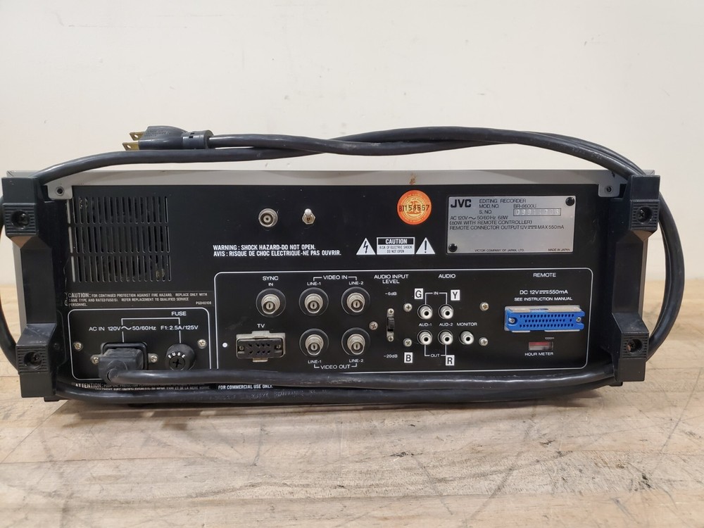 JVC Model BR-8600U Vintage Editing Deck Untested - Ejects Tape