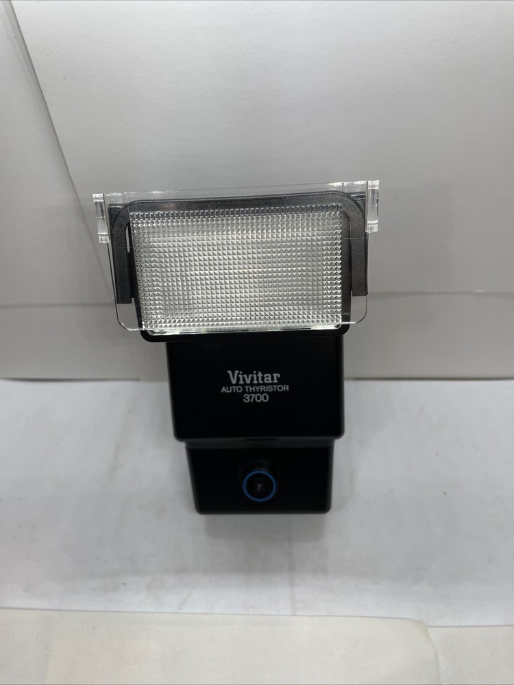 VIVITAR AUTO THYRISTOR 3700 FLASH Tested Excellent Condition