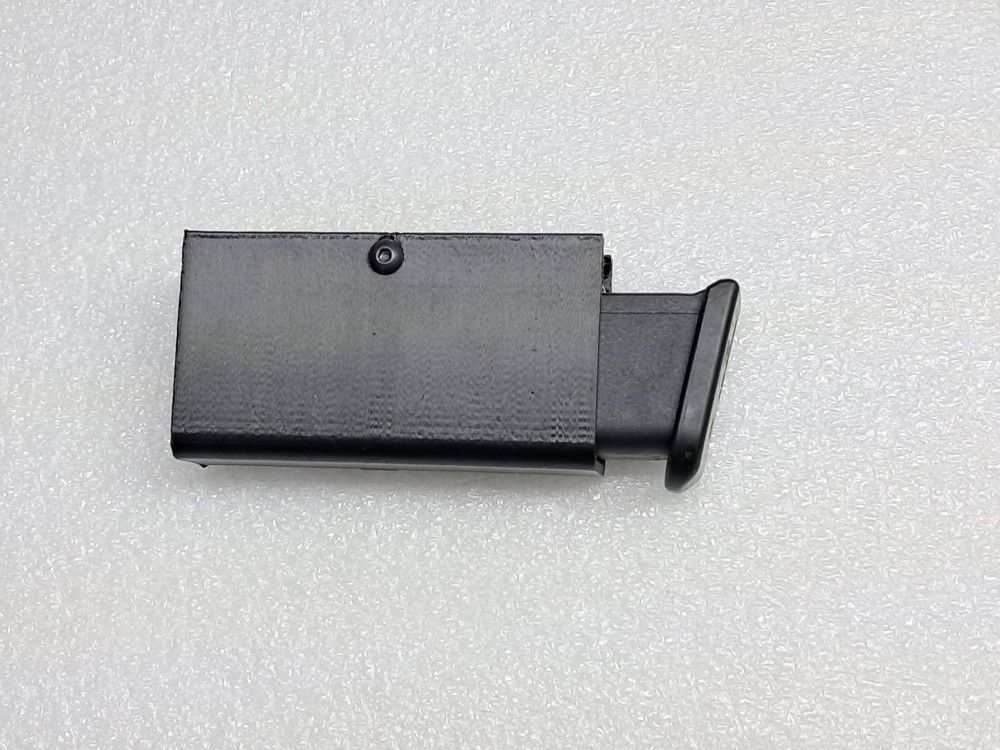 Picatinny rail magazine holder G17