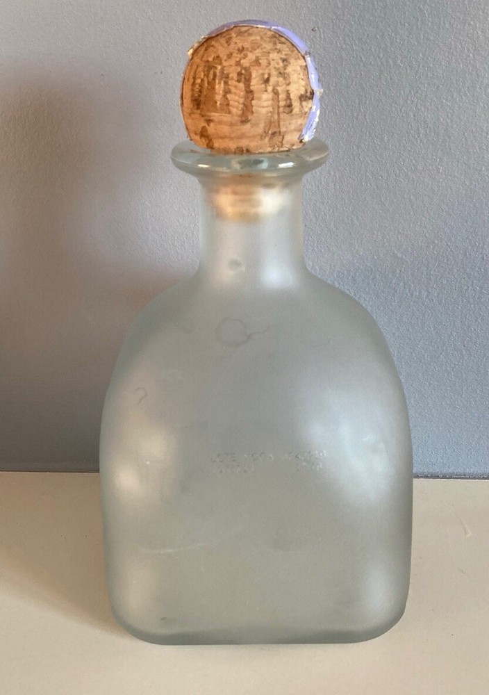 TEQUILA PATRON '' FROSTED '' EMPTY CANDLE / VASE/ DISPLAY BOTTLE 750ml