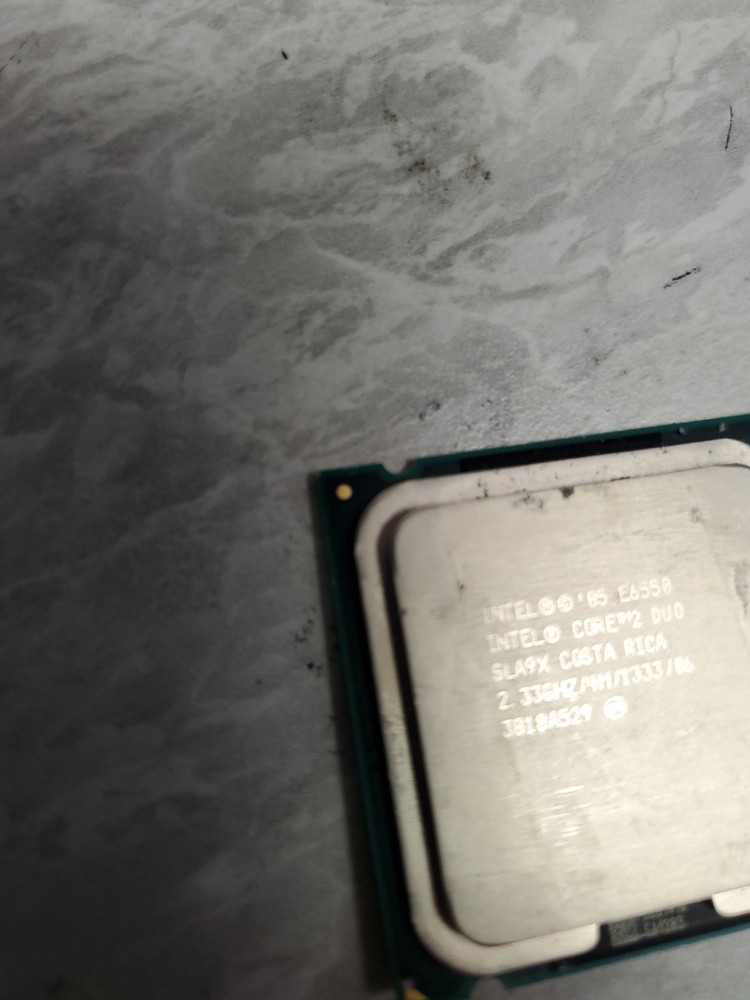 Intel E6550  2.3ghz Dual-Core Processor free ship